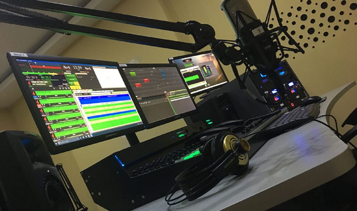 Radio Studio Station