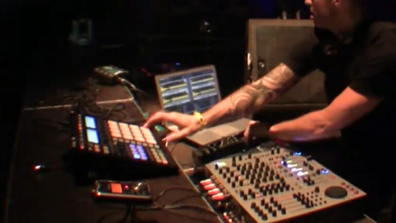 Time Warp Chris Liebing